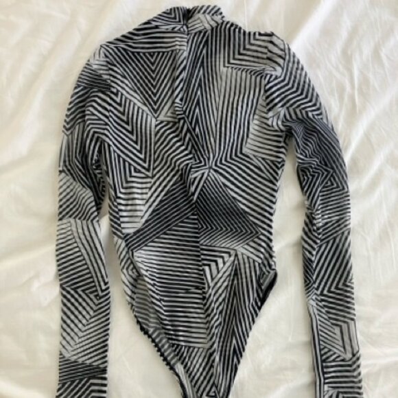 Badinka Minimal Mesh Bodysuit - SMALL - S - Picture 4 of 6